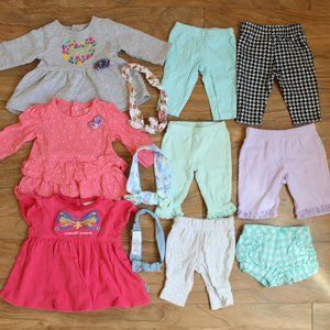 NEWBORN GIRLS CLOTHING LOT 12 ITEMS: 0-3 MONTH TOPS, HEAD BANDS, SHORTS, TIGHTS